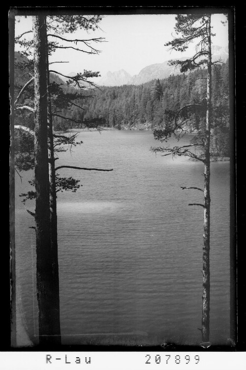 [Weissensee gegen Heiterwand und Loreajoch / Tirol]