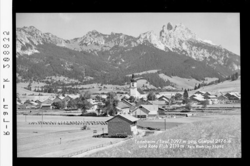 Tannheim / Tirol 1097 m gegen Gimpel 2176 m und Rote Flüh 2111 m