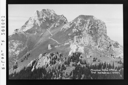 Pfrontner Hütte 1800 m gegen Aggenstein 1987 m, Tirol