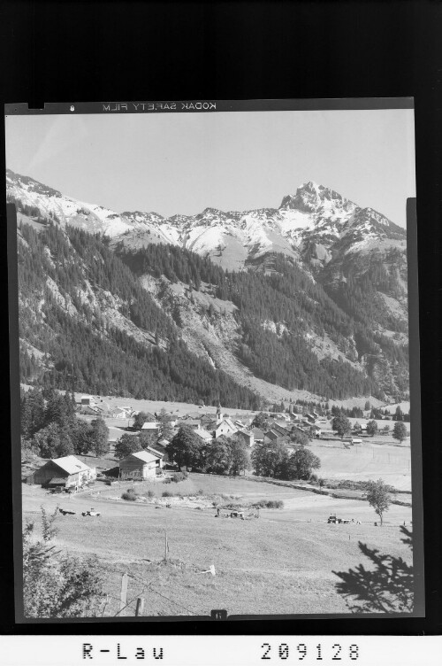 [Nesselwängle im Tannheimertal mit Gaichtspitze / Tirol]