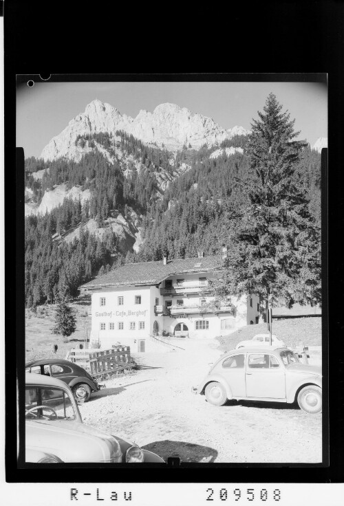 Nesselwängle Tannheimertal, Tirol / Gasthof Cafe Berghof : [Gasthof-Cafe Berghof bei Nesselwängle gegen Rote Flüh und Gimpel]