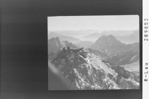 Zugspitze 2964 m / Tirol : [Zugspitze und Hoher Munde gegen Zillertaler Alpen und Stubaier Alpen]