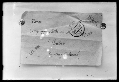 [Aufnahme eines Briefumschlages, adressiert an den Ortsgruppenleiter der NSDAP Dalaas/Vorarlberg/Ostmark]