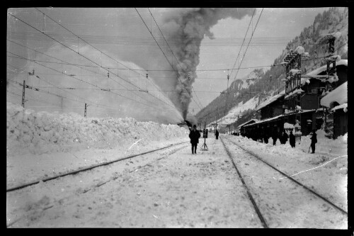 [Winteraufnahme vom Bahnhof Langen am Arlberg [2]]