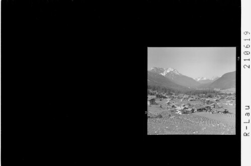 [Blick von Ehrwald in Tirol zum Wannig - Rauchberg und Heiterwand]