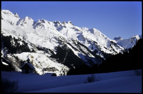 [Sonntag, Talschluss vom Winterweg Partnom]