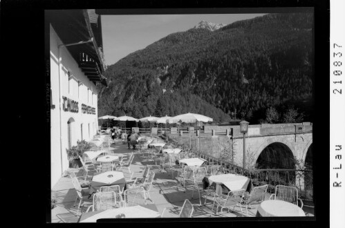 [Terrasse des Hotel Schloss Fernsteinsee mit Blick zum Wannig Tirol]