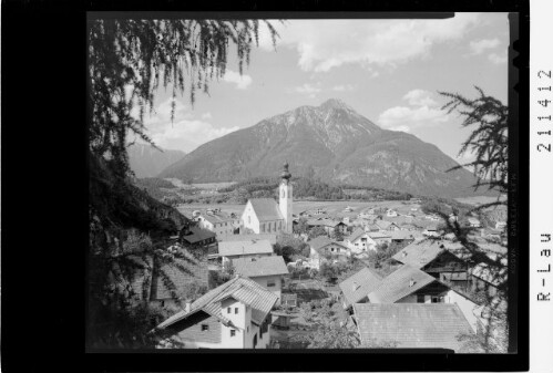 Arzl bei Imst im Pitztal, Tirol gegen Tschirgant 2372 m