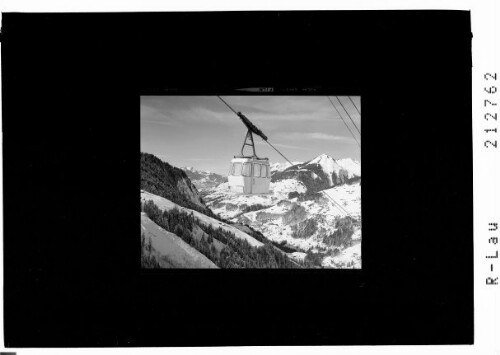 Sonntag Grosses Walsertal Skigebiet Stein Vorarlberg : [Seilbahn auf Stein bei Sonntag im Grossen Walsertal gegen Rhätikon und Walserkamm]