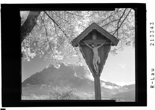 [Blick von Lermoos in Tirol zum Wetterstein Gebirge]