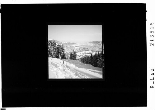 [Skiabfahrt von der Schneiderspitze nach Buch mit Blick zum Hirschberg]