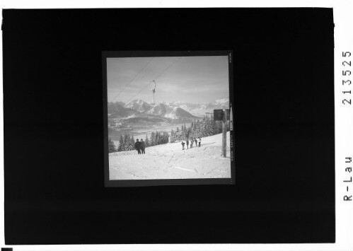 Skigebiet Dünserberg, Blick in den Walgau und auf die Schweizer Berge : [Älpelelift am Dünserberg mit Blick in den Rhätikon und Balfrieser Berge]