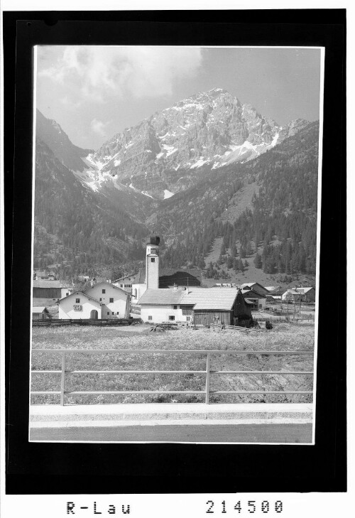 Heiterwang in Tirol mit Thaneller 2343 m Blick von der neuen Strasse