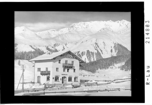 Nauders 1365 m in Tirol, Haus Jennewein gegen Mondingruppe