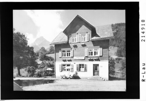 Amerlügen bei Frastanz, Vorarlberg, Gasthof - Pension Alpenrose : [Gasthof Alpenrose in Amerlügen mit Blick zu den Drei Schwestern]