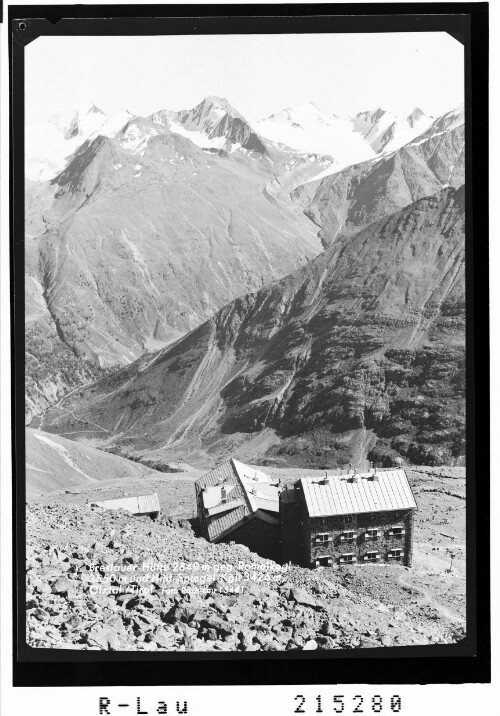 Breslauer Hütte 2840 m gegen Ramolkogel 3550 m und Hinterer Spiegel Kogel 3426 m, Ötztal / Tirol : [Breslauer Hütte gegen Spiegelkogel und Schalfkogel]