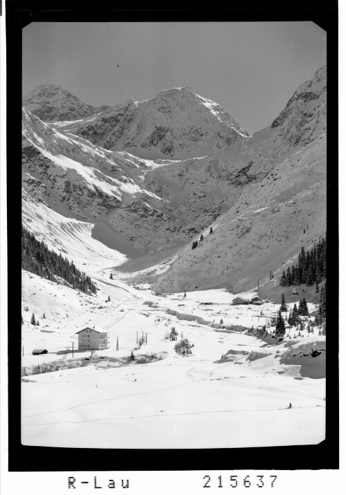 Mittelberg 1740 m gegen Innere Schwarze Schneid 3369 m und Linken Fernerkogel 3278 m, Pitztal Tirol