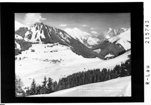 Berwang in Tirol 1336 m mit Alpkopf, Daniel und Zugspitze 2963 m