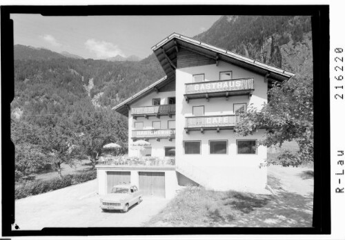 [Gasthaus Habicherhof in Habichen bei Ötz im Ötztal mit Wetterkreuzkogel / Tirol]