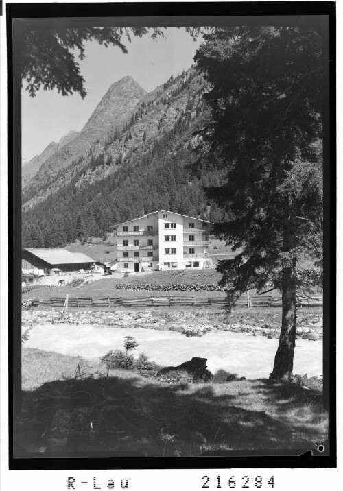 Weisswald 1560 m, Berghaus Seppl gegen Sturpen 2718 m, Pitztal / Tirol