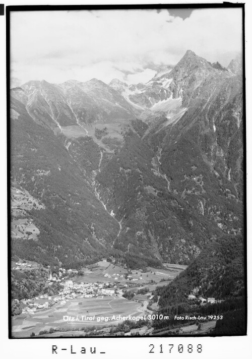 Ötz in Tirol gegen Acherkogel 3010 m