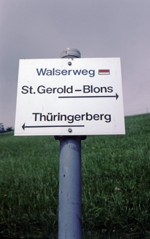 [St. Gerold, alter Wegweiser]