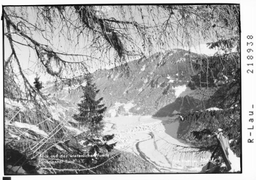 Blick auf das winterliche Pfunds Oberinntal Tirol