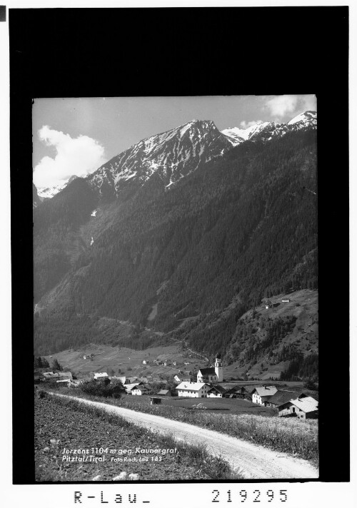 Jerzens 1104 m gegen Kaunergrat Pitztal / Tirol