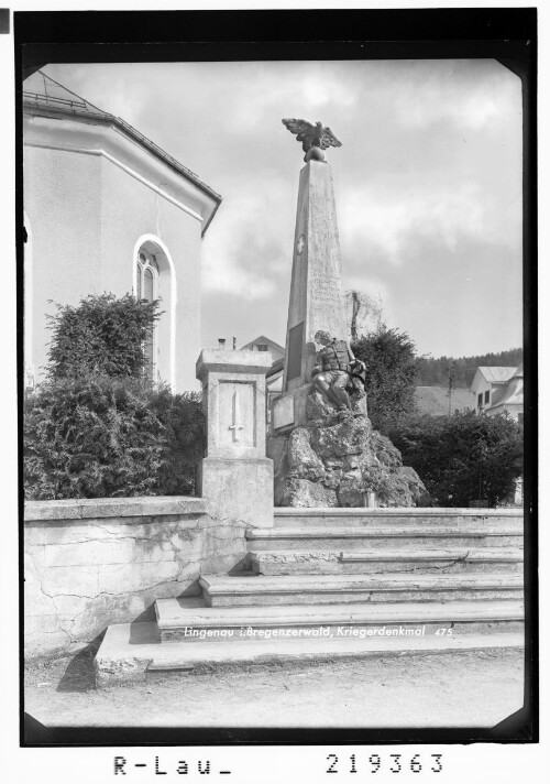 [Kriegerdenkmal in Lingenau im Bregenzerwald]
