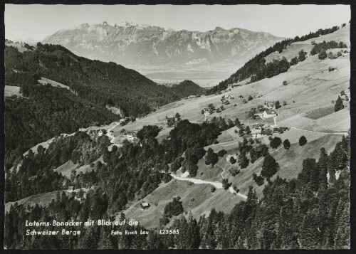 Laterns-Bonacker mit Blick auf die Schweizer Berge