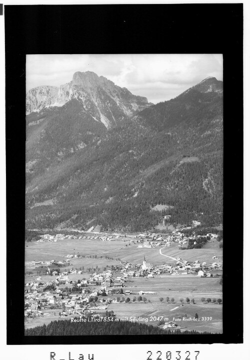 Reutte in Tirol 854 m mit Säuling : [Breitenwang bei Reutte im Ausserfern gegen Säuling]