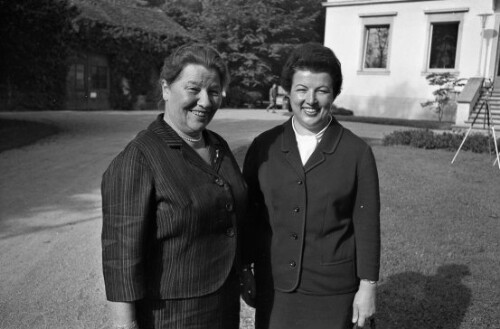Die Landtagsabgeordneten Elfriede Blaikner und Anna Mayr