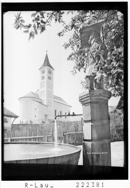 [Pfarrkirche in Ladis im Oberinntal / Tirol]