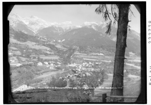 Pians 859 m im Stanzertal in Tirol gegen Parseiergruppe 3038 m : [Pians im Sannatal]