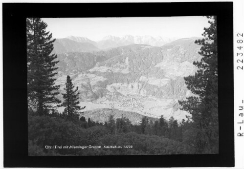 Ötz in Tirol mit Mieminger Gruppe