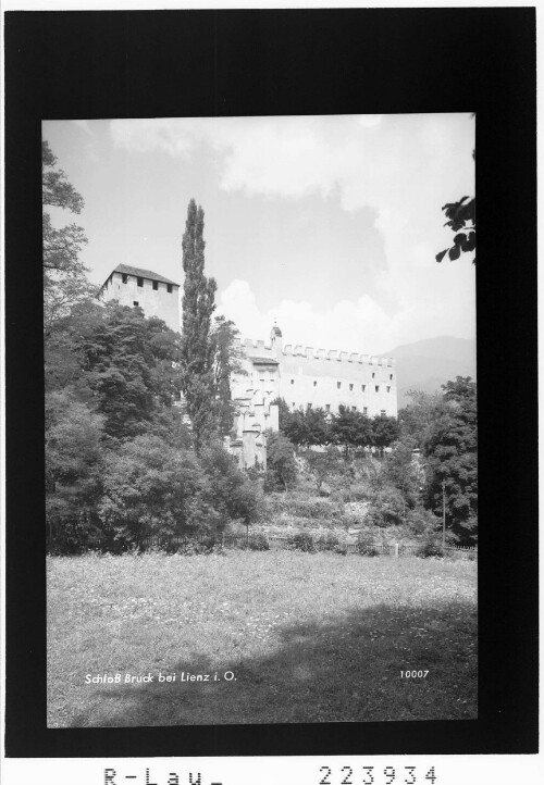 Schloss Bruck bei Lienz in Osttirol