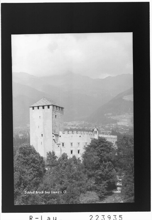 Schloss Bruck bei Lienz in Osttirol