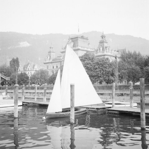 Bregenz, Hafen, Postgebäude, Segelboot