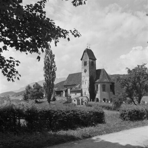 Feldkirch - Tisis, Kirche St. Michael, Friedhof