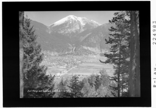 Zirl / Tirol mit Solstein 2633 m