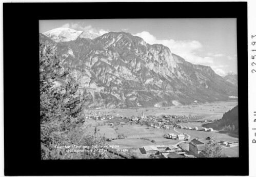 Kematen / Tirol gegen Solsteingruppe und Bettelwurf 2725 m