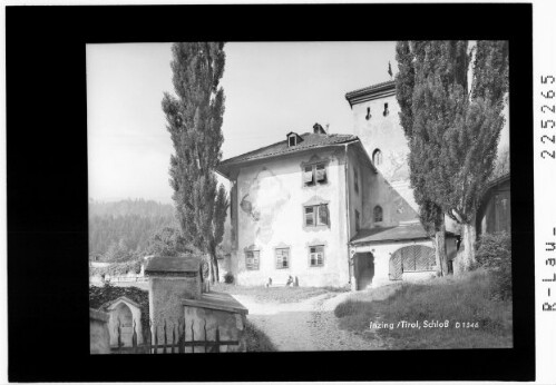 Inzing in Tirol / Schloss