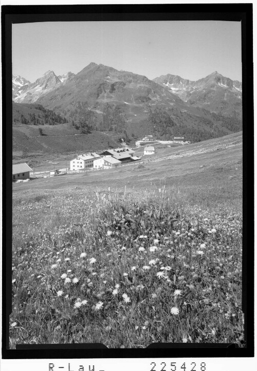 [Kühtai gegen Hochwanner und Karlesspitzen / Tirol]