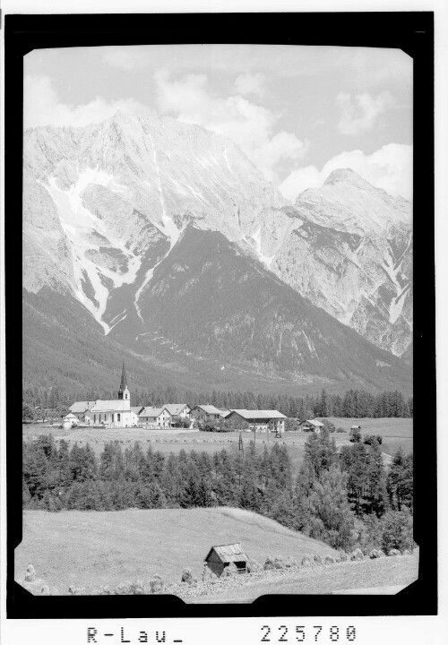 [Obsteig gegen Hochplattig und Hochwand / Tirol]