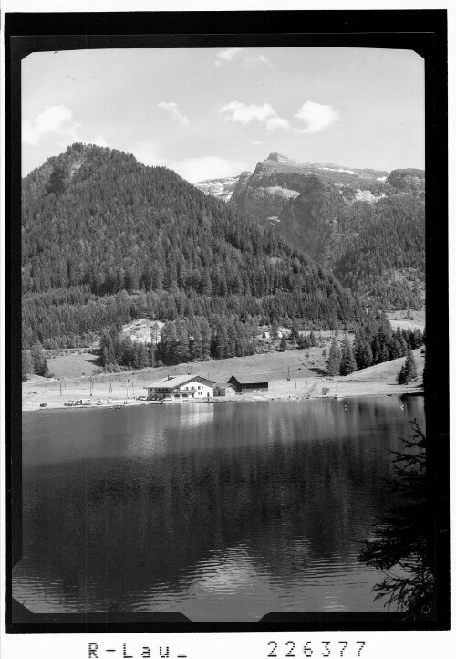 [Brennersee mit Gasthof Seehof gegen Wolfendorn / Tirol]