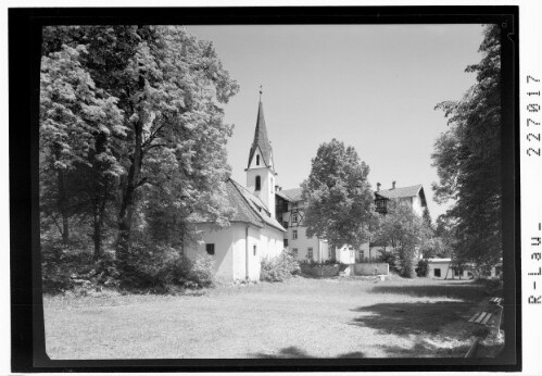 [Kapelle und Gasthof Wiesenhof in Gnadenwald / Tirol]
