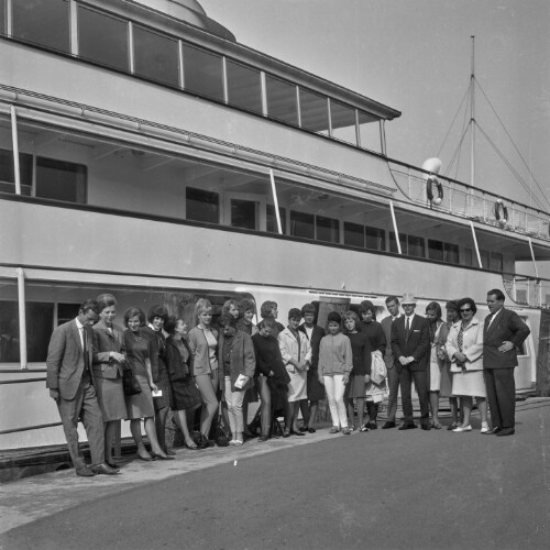 Bregenzer Schiffshafen, Personal des Landesreisebüros