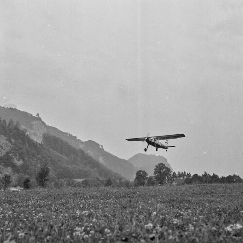 Hohenemser Flugplatz, 1. Landung eines Flugzeuges des Typs DO 27