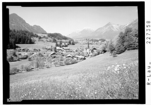 [Mehrn bei Brixlegg im Unterinntal gegen Karwendelgebirge und Rofangruppe / Tirol]
