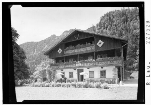 [Fortshaus Kaiserhaus im Btrandenbergertal / Tirol]